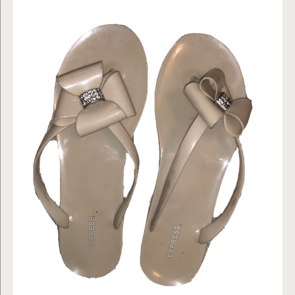Bow sandals